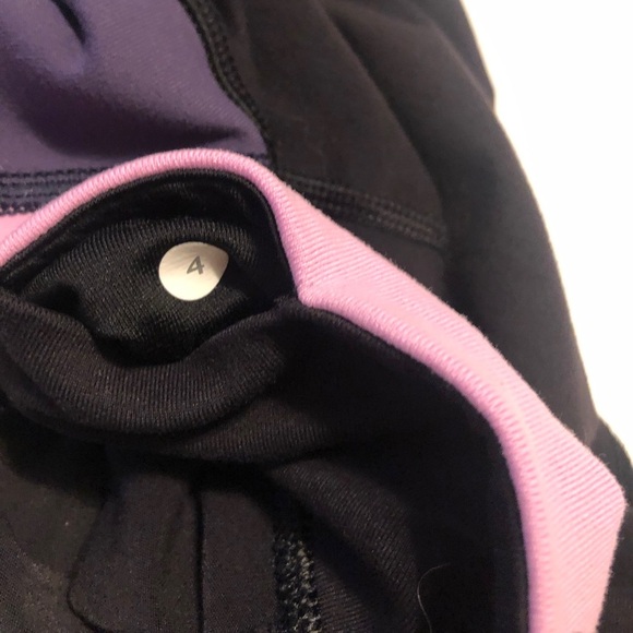 Lululemon Gather & Crow Crop - Picture 11 of 11